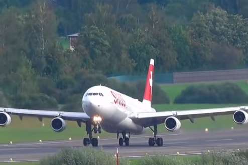 国际快递附加费用精要:燃油费、偏远费、超长费解析